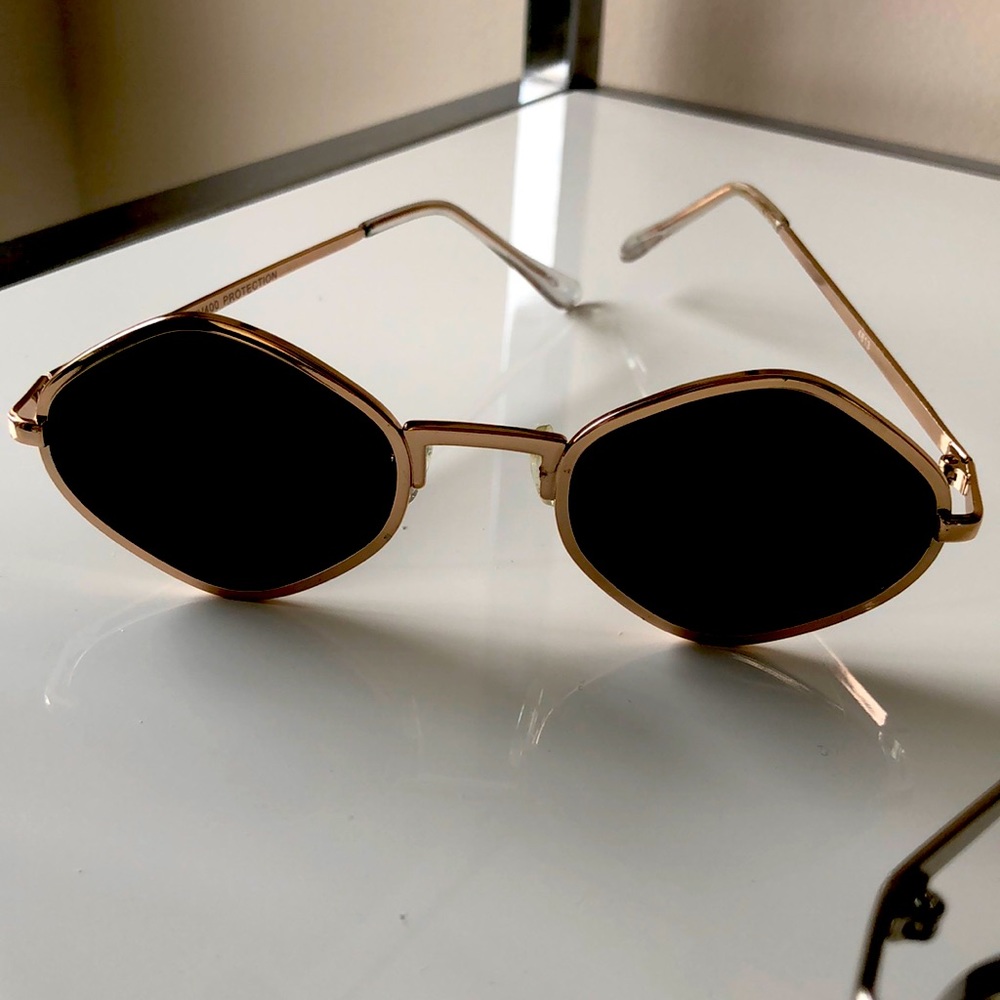 Rose gold sunglasses! ✨